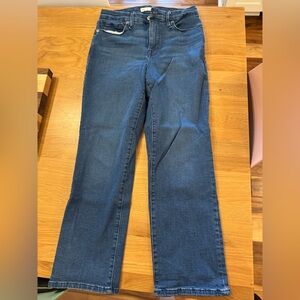 Good American petite straight leg jeans. Size 10/30.